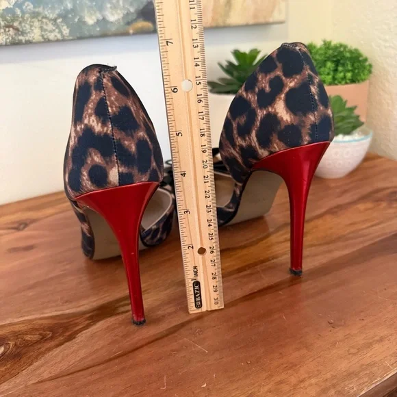 Betsey Johnson Leopard Print Pumps with Red Stiletto Heel - Picture 6 of 8